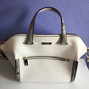 Almost new Kate spade satchel bag